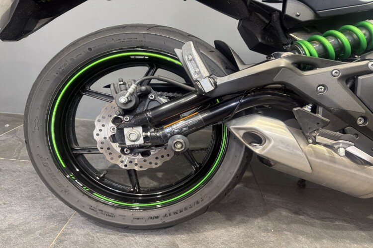 KAWASAKI ER-6N