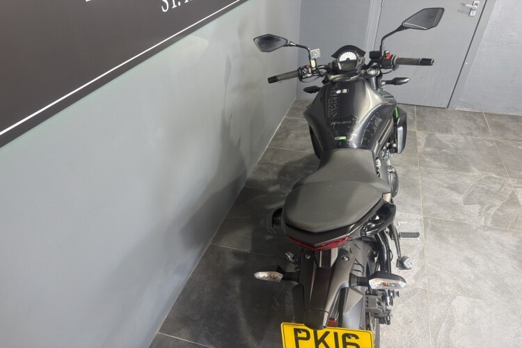 KAWASAKI ER-6N