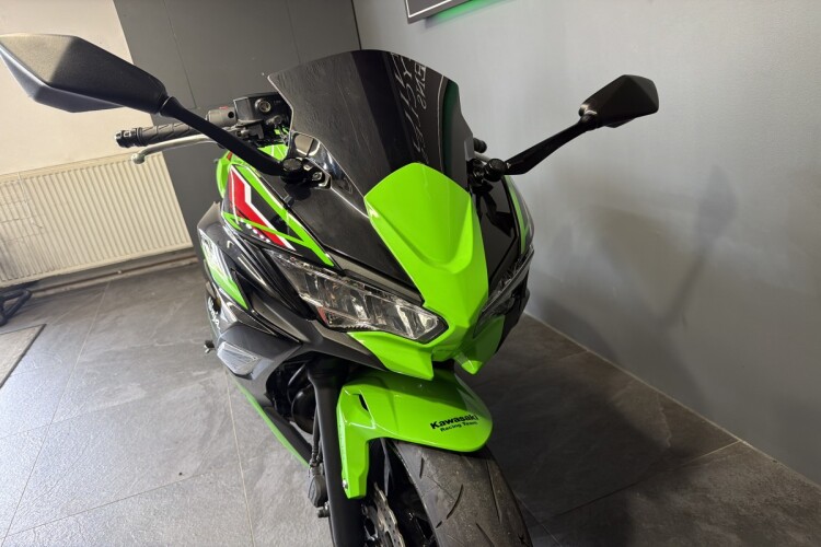 KAWASAKI NINJA 650