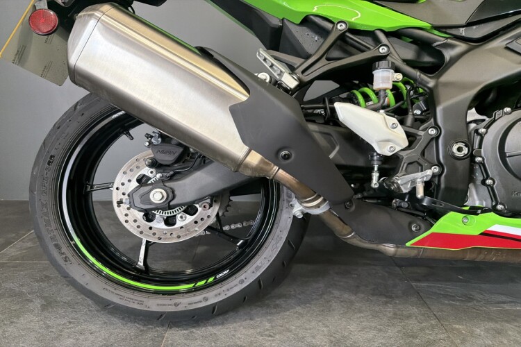 KAWASAKI NINJA ZX-4RR