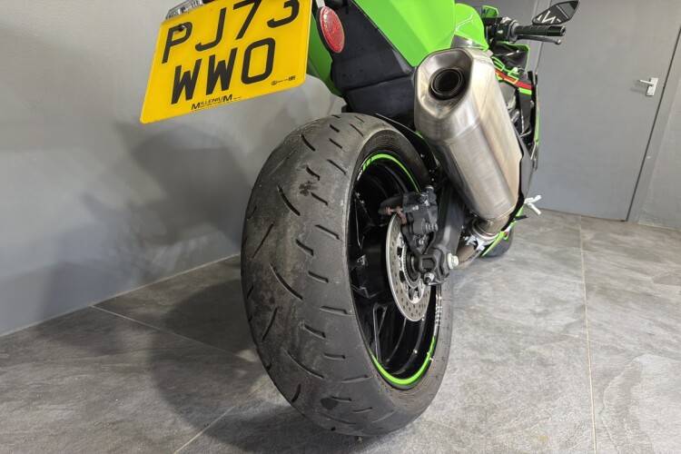KAWASAKI NINJA ZX-4RR
