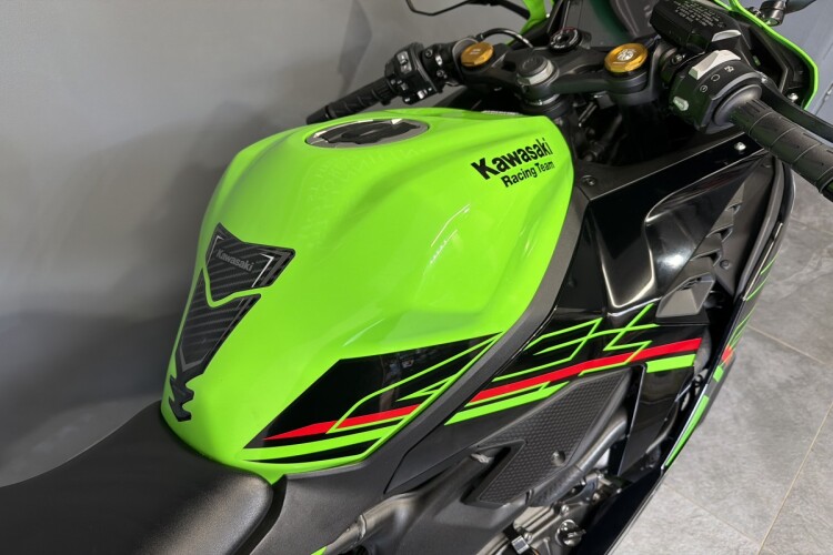 KAWASAKI NINJA ZX-4RR