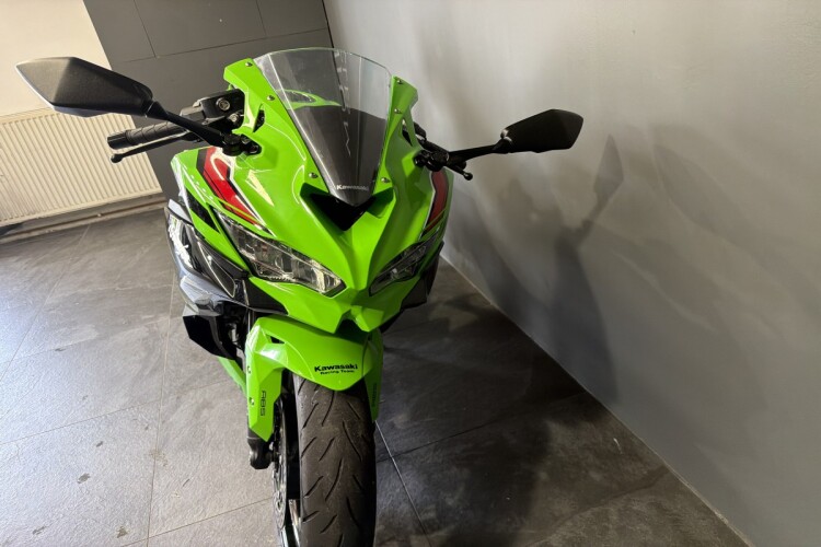 KAWASAKI NINJA ZX-4RR