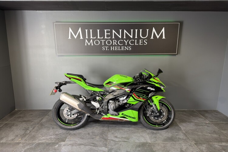 KAWASAKI NINJA ZX-4RR