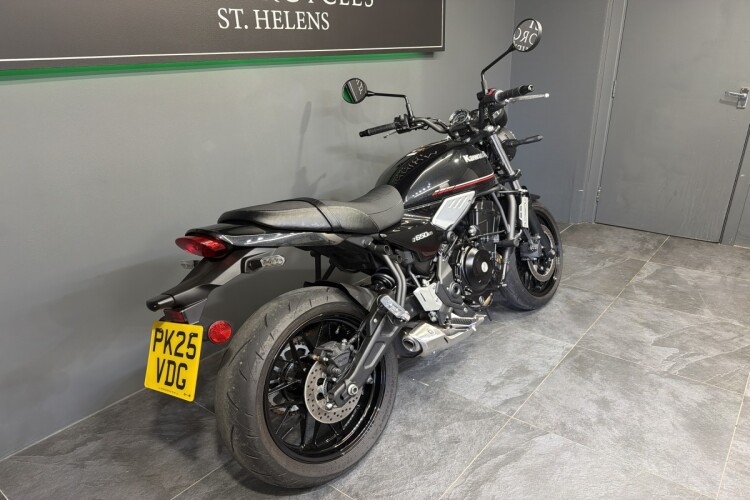 KAWASAKI Z650 RS