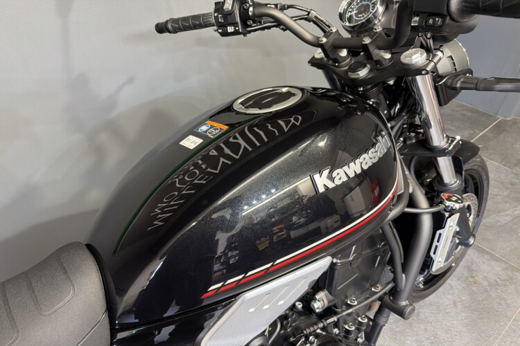 KAWASAKI Z650 RS