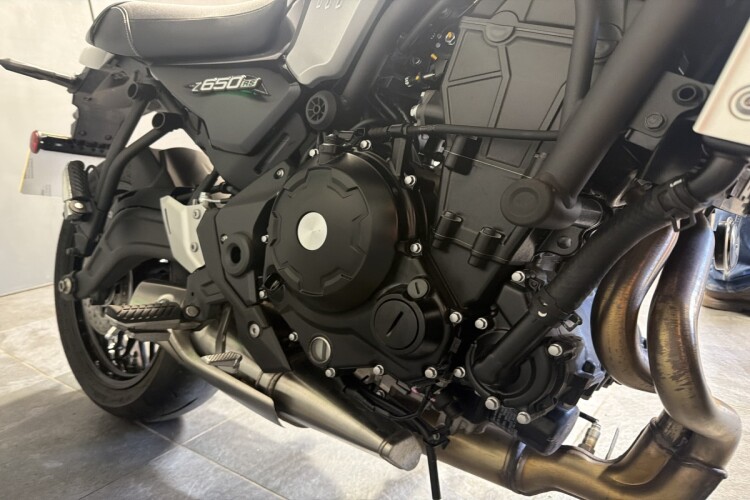 KAWASAKI Z650 RS