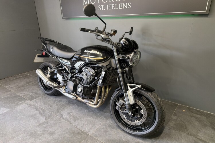 KAWASAKI Z900 RS