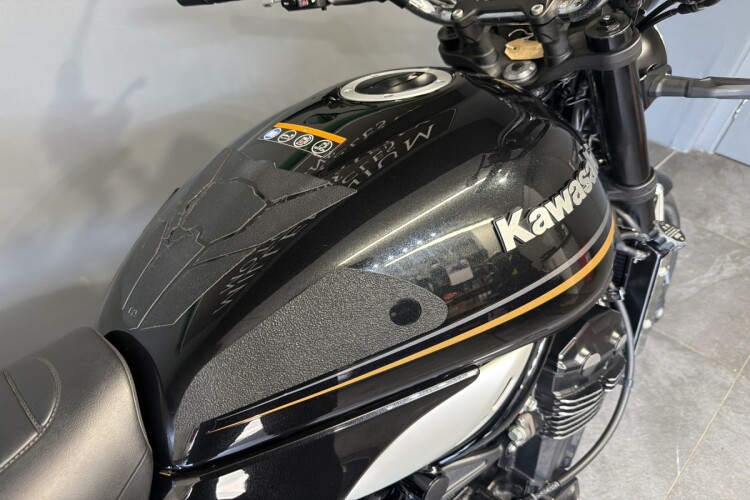 KAWASAKI Z900 RS
