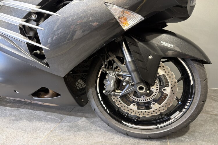 KAWASAKI ZZR1400