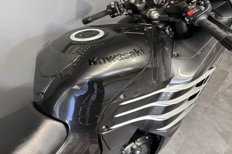 KAWASAKI ZZR1400