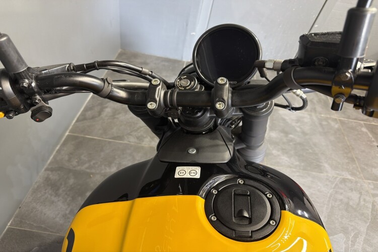 ROYAL ENFIELD GUERRILLA 450