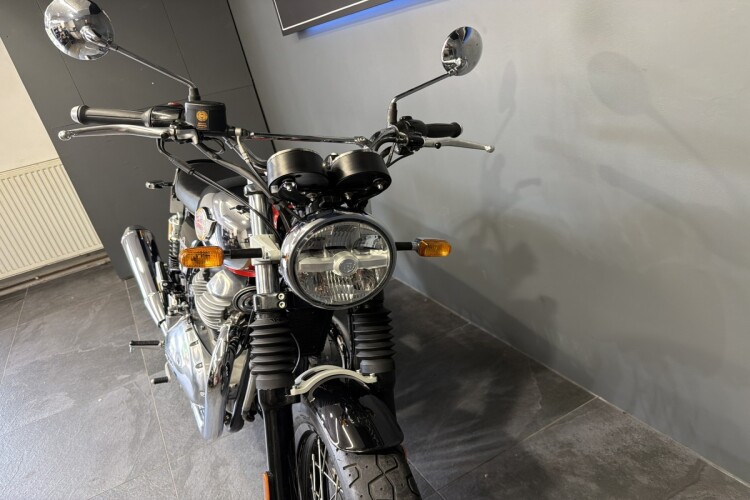 ROYAL ENFIELD INTERCEPTOR 650