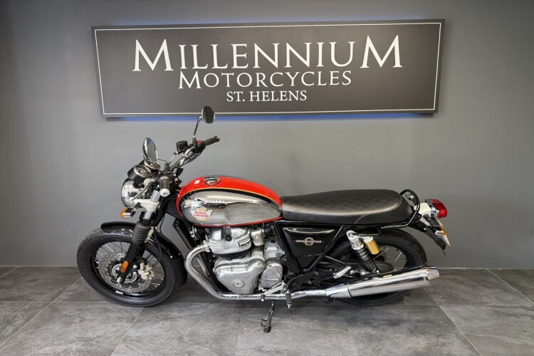 ROYAL ENFIELD INTERCEPTOR 650