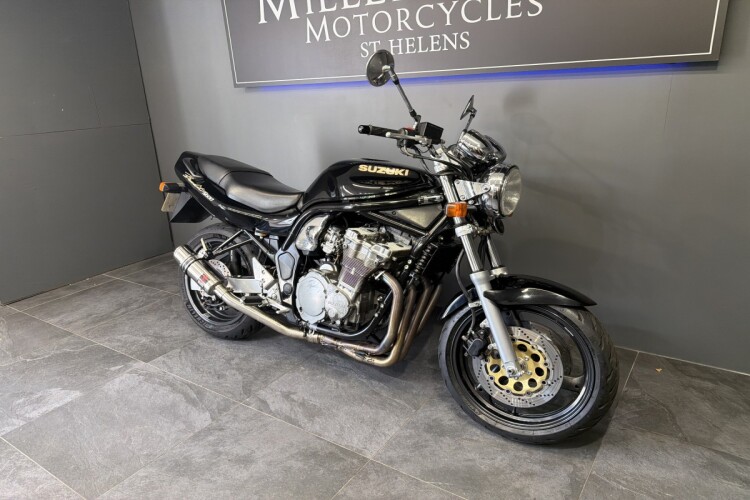 SUZUKI BANDIT 600