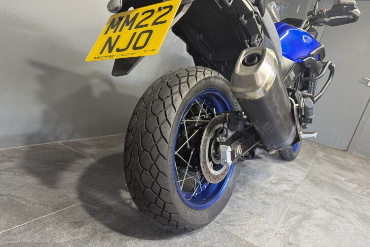 SUZUKI V-STROM 650