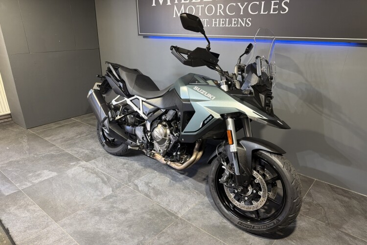 SUZUKI V-STROM 800