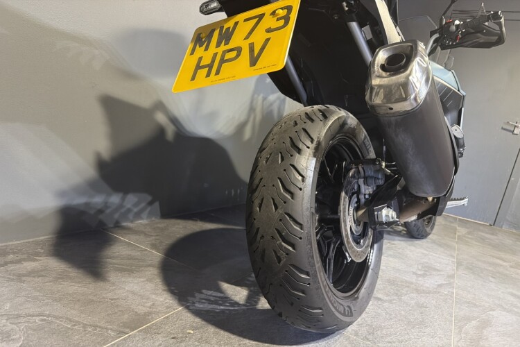 SUZUKI V-STROM 800