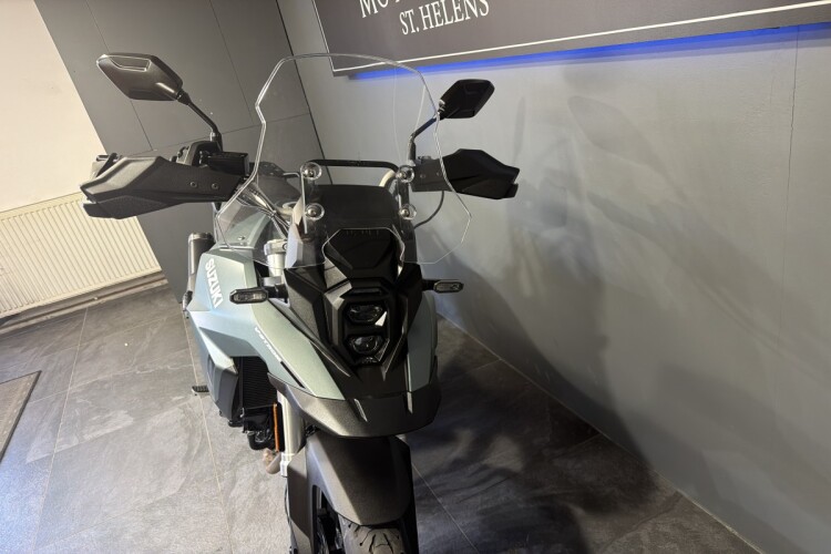 SUZUKI V-STROM 800