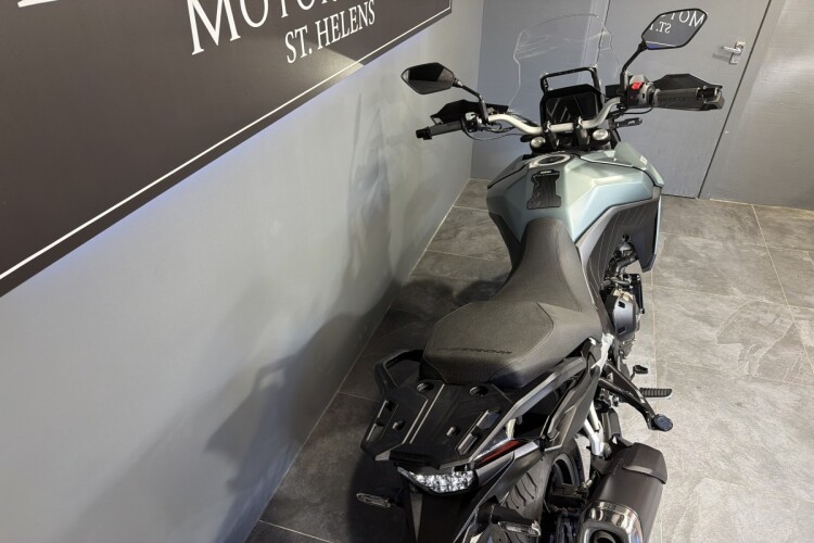 SUZUKI V-STROM 800