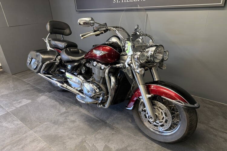 TRIUMPH THUNDERBIRD 1700
