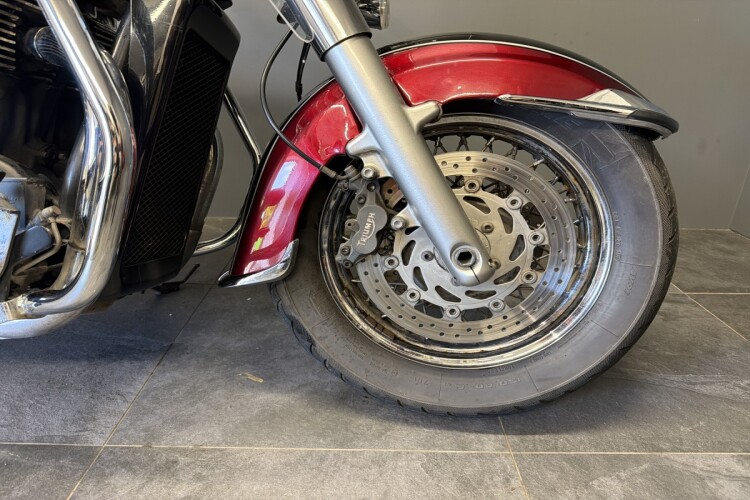 TRIUMPH THUNDERBIRD 1700