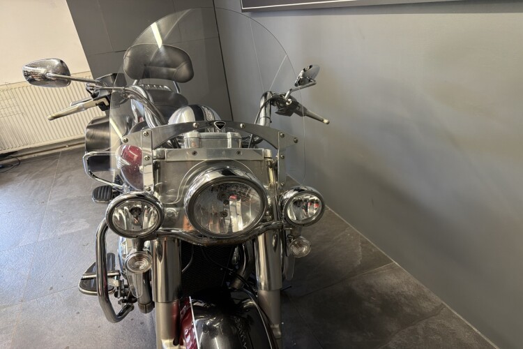 TRIUMPH THUNDERBIRD 1700