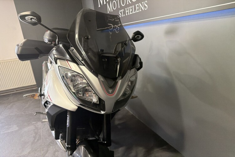 TRIUMPH TIGER 1050