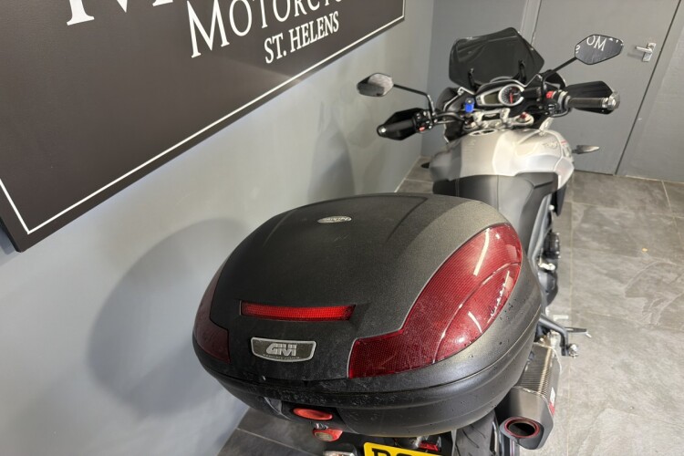 TRIUMPH TIGER 1050