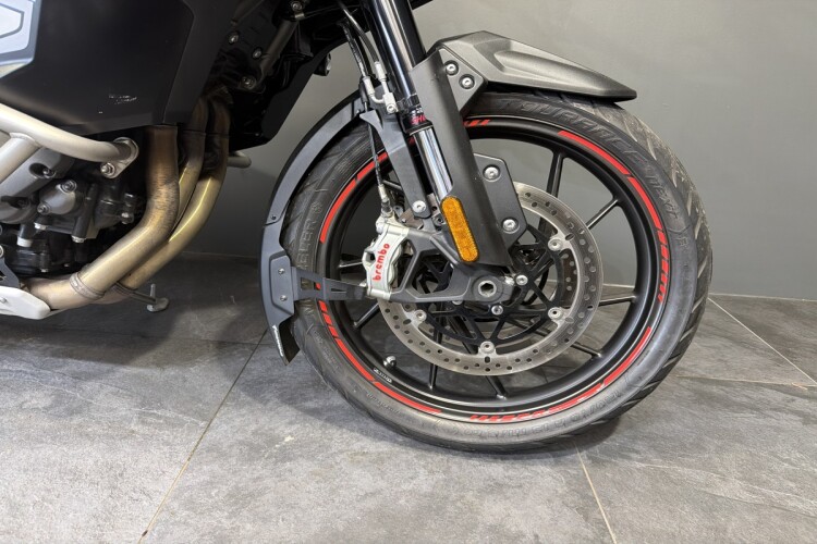 TRIUMPH TIGER 1200