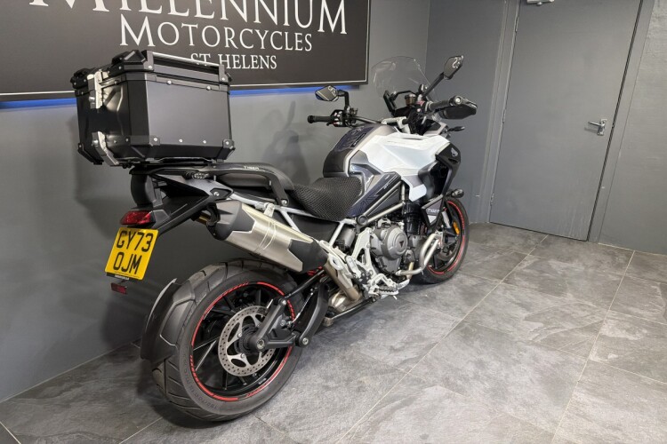 TRIUMPH TIGER 1200