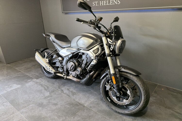 VOGE 500AC