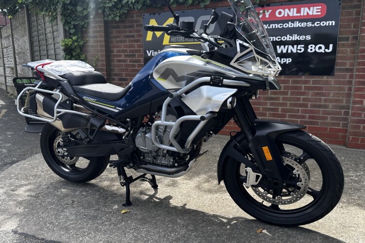 CFMOTO 800MT SPORT