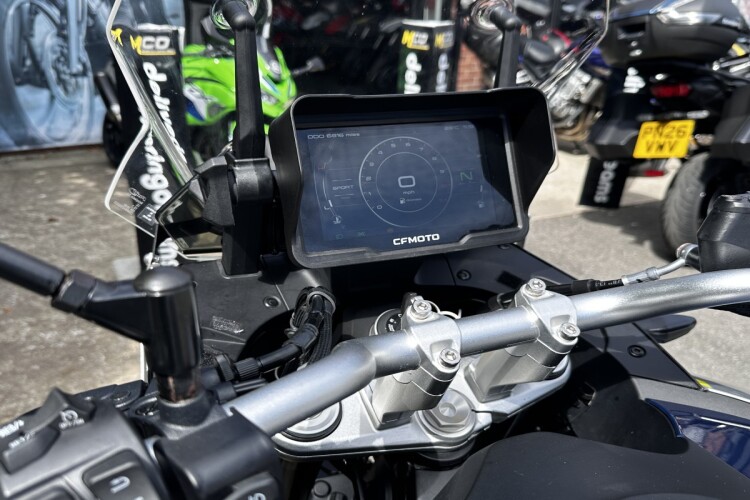 CFMOTO 800MT SPORT