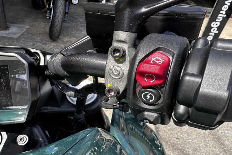 DUCATI DIAVEL V4
