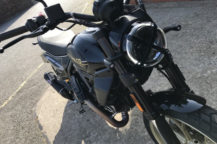 DUCATI SCRAMBLER 800