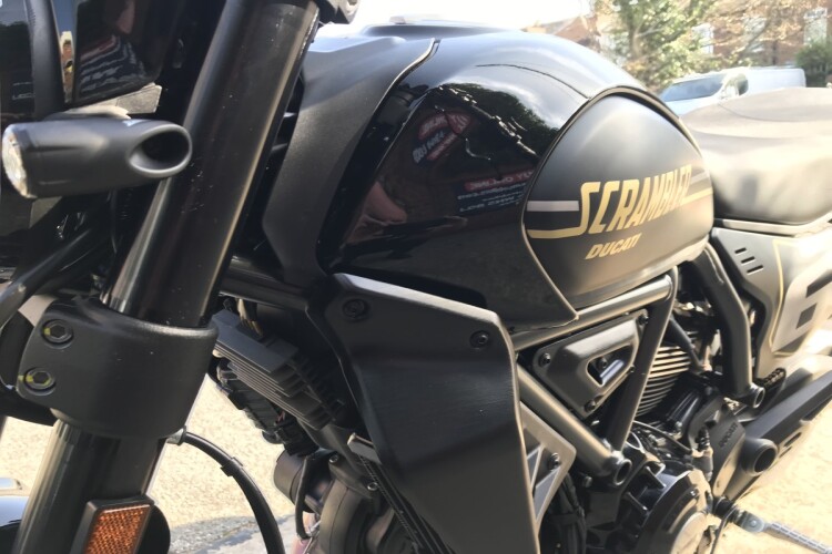 DUCATI SCRAMBLER 800