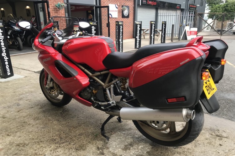 DUCATI ST4