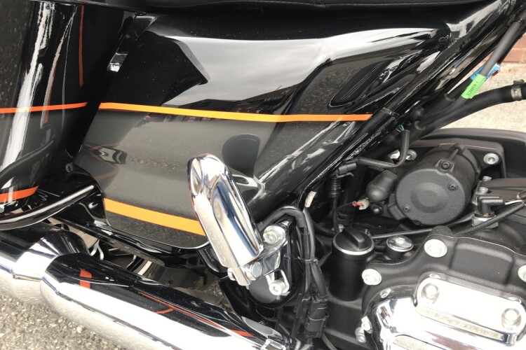 HARLEY-DAVIDSON TOURING