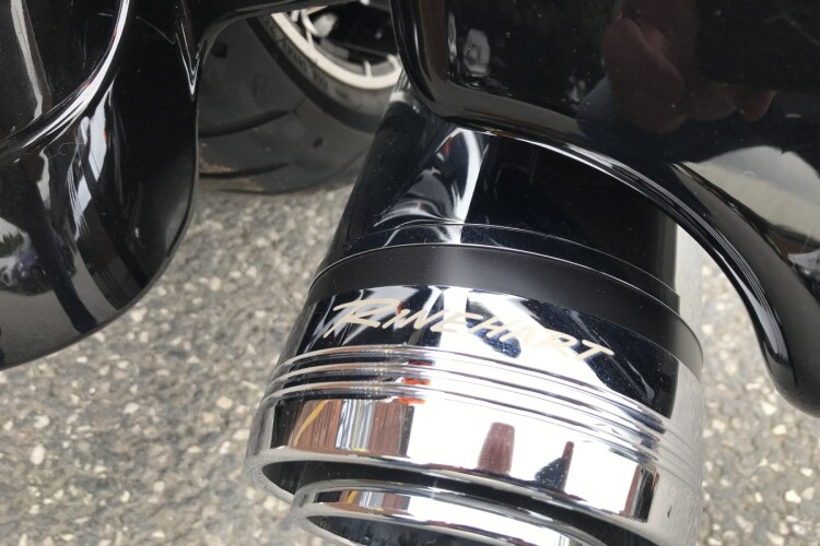 HARLEY-DAVIDSON TOURING