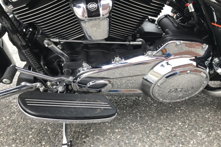HARLEY-DAVIDSON TOURING