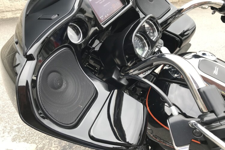 HARLEY-DAVIDSON TOURING