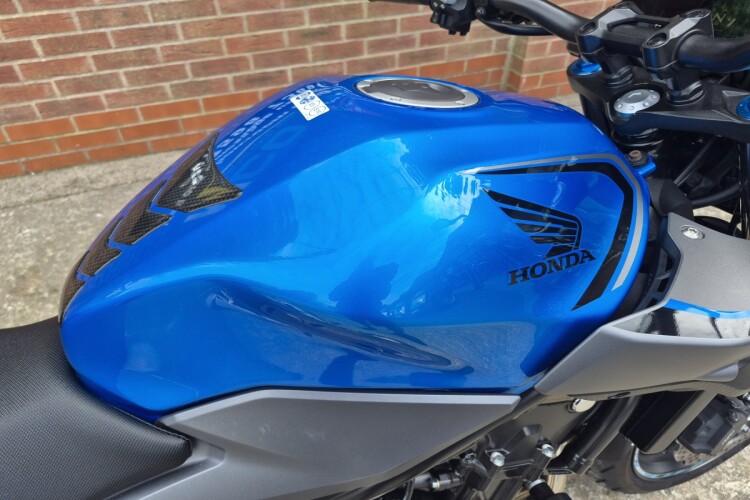 HONDA CB500F