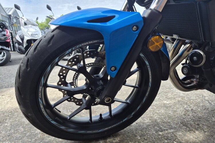 HONDA CB500F