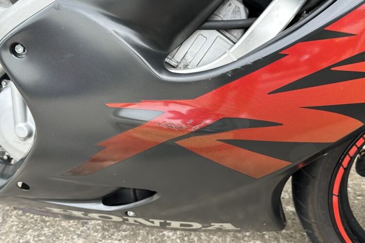HONDA CBR600F