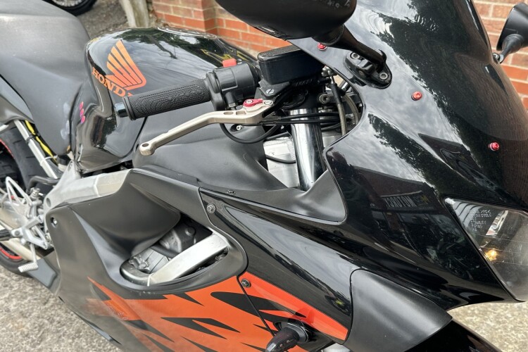 HONDA CBR600F