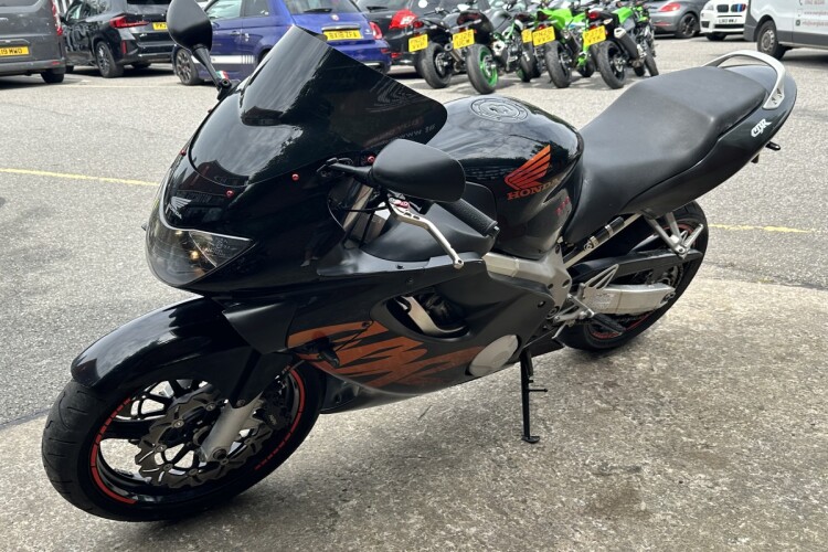 HONDA CBR600F