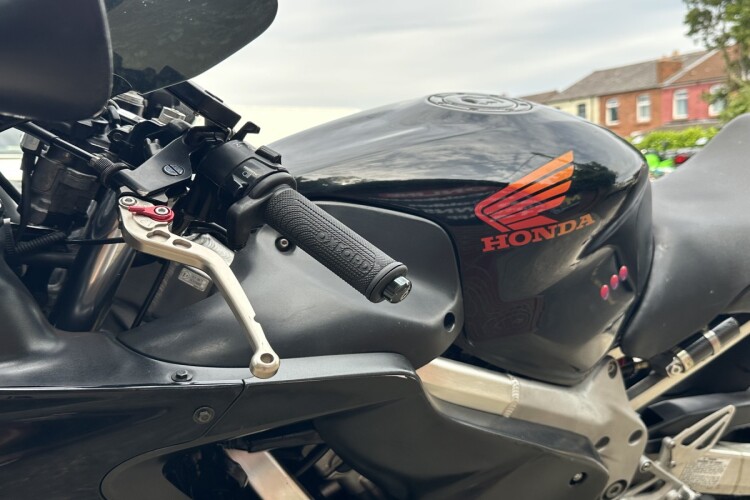 HONDA CBR600F