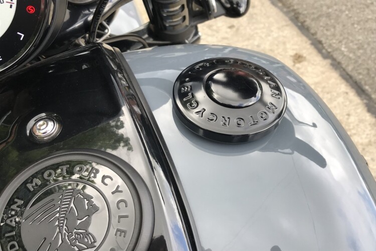 INDIAN CHIEF DARK HORSE