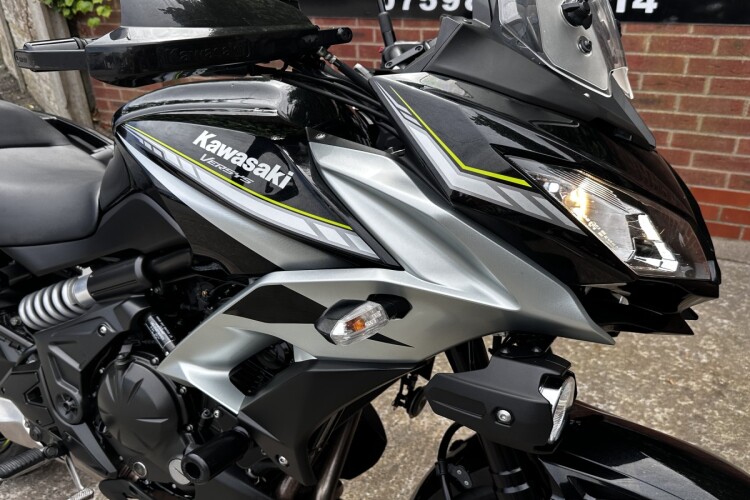 KAWASAKI VERSYS 650